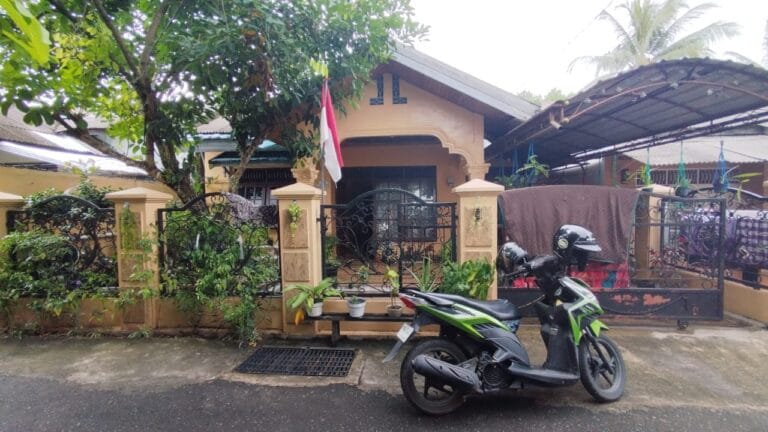 rumah dijual di Banjarbaru di Jl. Kencana, dekat Jln. Intansari, dengan 2 kamar tidur